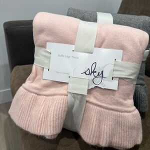 Sky Ruffle Edge Knit Throw, 50 X 70 - Exclusive NWT